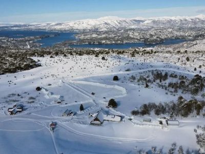 Una turista murió por una fuerte caída mientras esquiaba en el complejo Batea Mahuida