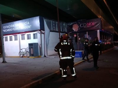 Artefacto explosivo casero deja dos policías heridos en Santa María La Ribera