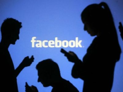 Facebook pierde el interés en los podcast y apuesta por proyectos como el metaverso: Bloomberberg