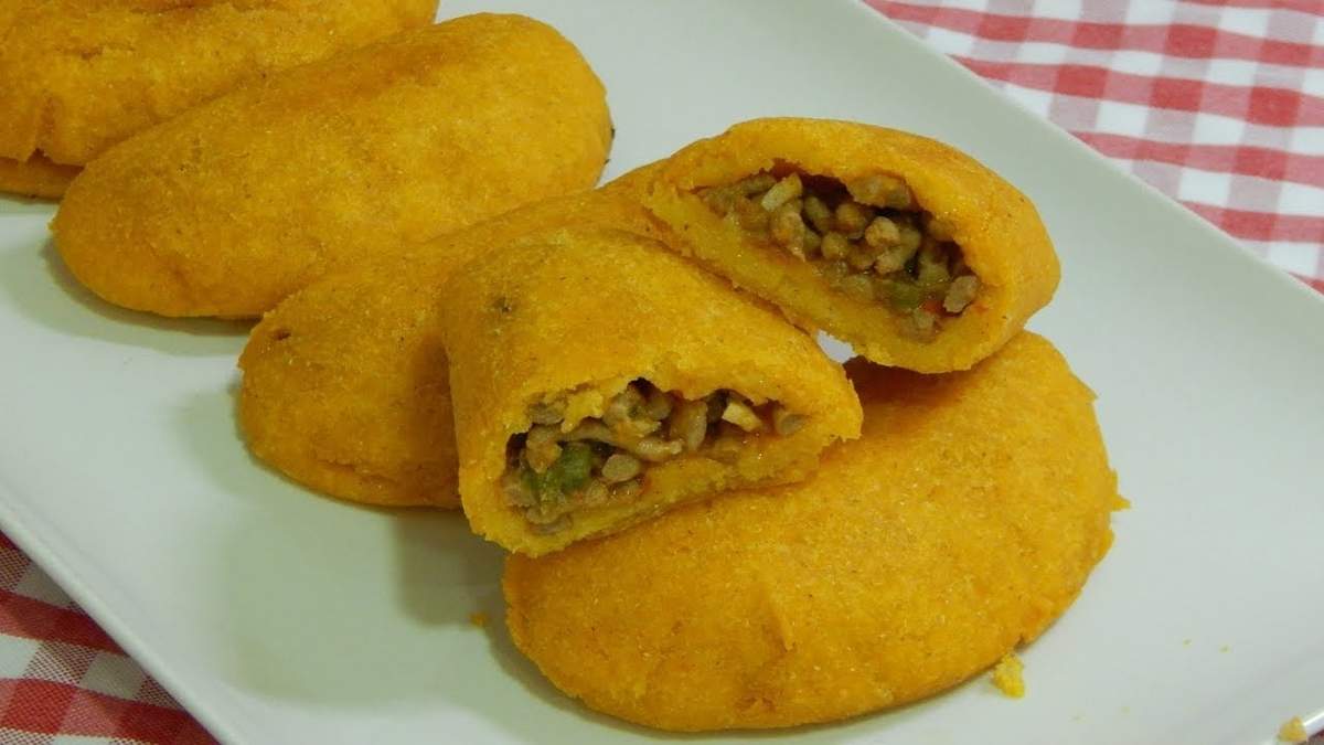 Cómo hacer masa para empanadas sin TACC con polenta. Fuente: (X)