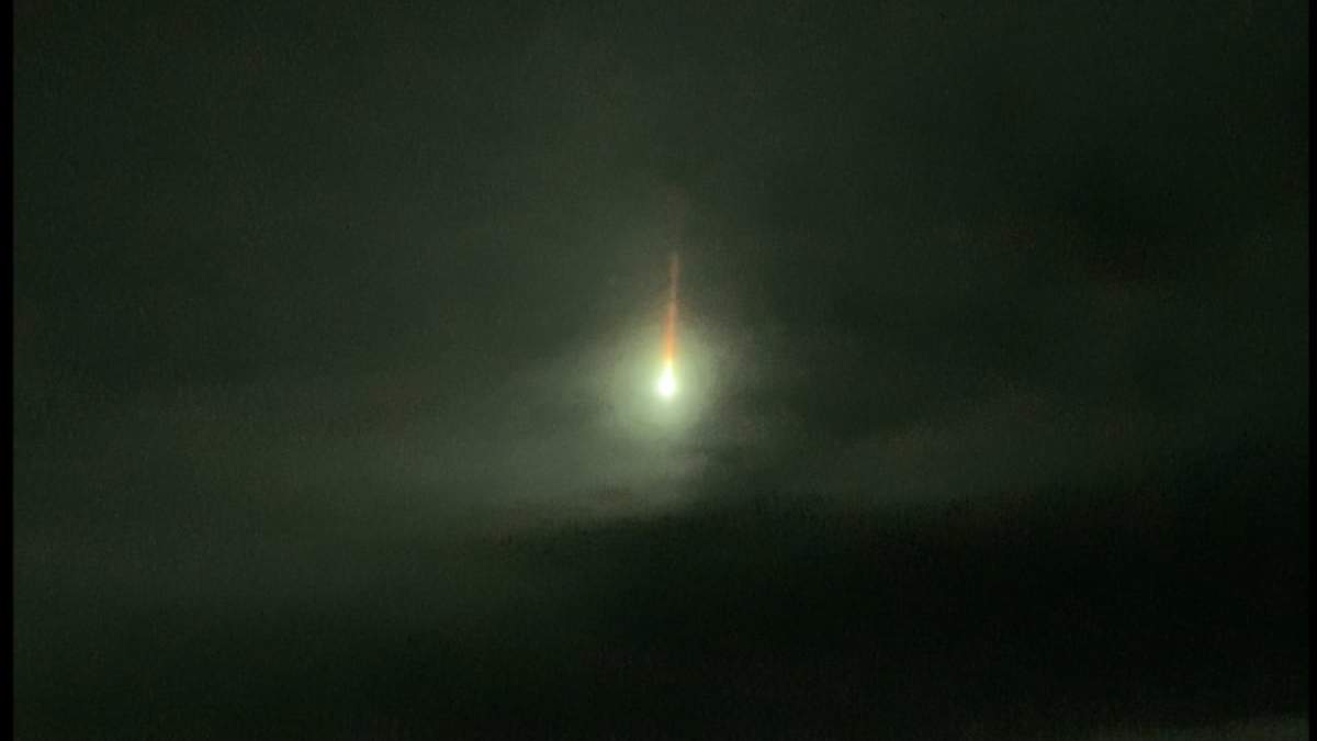 Asteroide "bola de fuego" capturado en foto