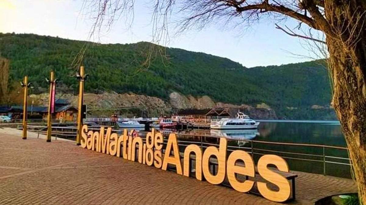 Lago Lácar. Fuente: (Twitter)