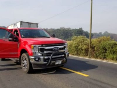 Atentan contra candidato del PAN al Congreso de Michoacán; asesinan a su chofer