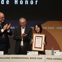 La FIL tapatía 2023 abre con premio a la poeta Coral Bracho