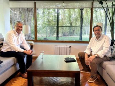 Reunión cumbre entre Figueroa y Weretilnek: ratificaron trabajo conjunto y adelantaron que los gabinetes se reunirán en febrero