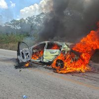 Autoridades cercan Cancún por quema de vehículos tras muerte de “El Mencho”