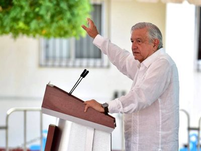 Hay condiciones "inmejorables" para reforma a órganos electorales: AMLO ante crisis en el TEPJF
