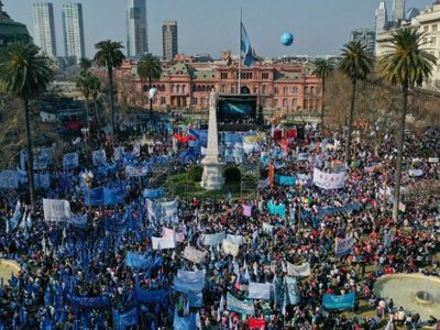 La marcha federal piquetera llega a Plaza de Mayo: a qué hora será la concentración