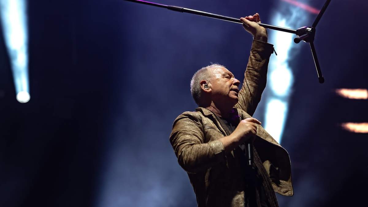 Simple Minds regresa a México después de ocho años y se presenta en la Arena Ciudad de México