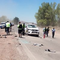 Una camioneta utilitaria y una 4x4 chocaron de frente en la principal arteria de Vaca Muerta