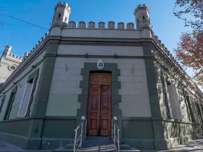 El Gobierno de Neuquén afirmó que redujo a la mitad la planta política provincial