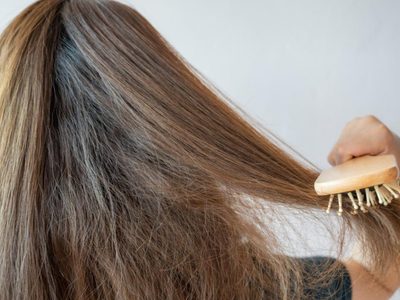 Natural y efectivo: el truco de los profesionales para mantener tu cabello brillante, resistente y libre de caspa