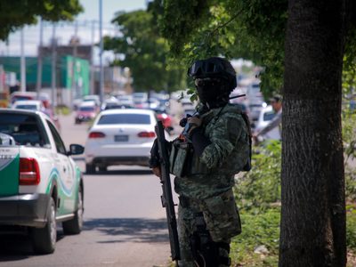 Guardia Nacional y civiles armados se enfrentan en Culiacán