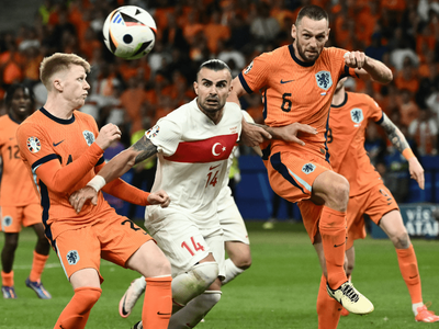 Países Bajos remonta para vencer 2-1 a Turquía y enfrentará a Inglaterra en semis de la Eurocopa