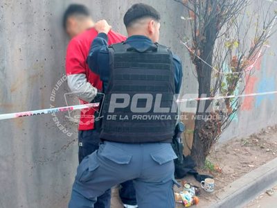 Un albañil amenazó a otro con un revólver en una obra en construcción y fue detenido