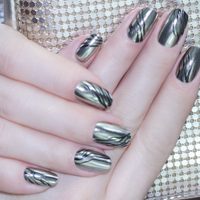 Menos diseño, más glamour: el Nail Art que va a ser tu toque top de la temporada
