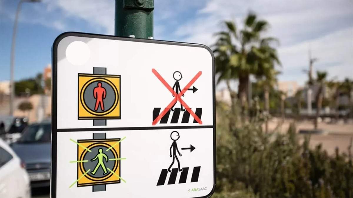 Cartel con pictogramas en espacios público. Fuente: (Facebook)