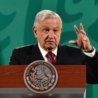 Un escritor político y un destape prematuro