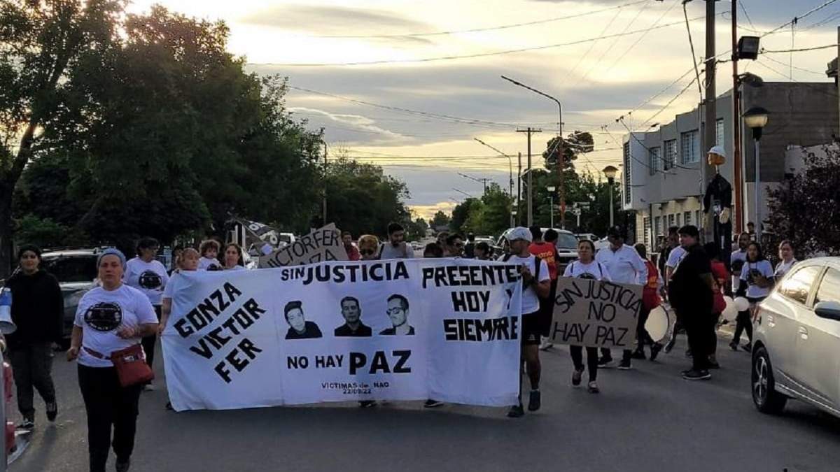 Manifestación a unaño de NAO. Fuente: (Cutral Co Al Instante)