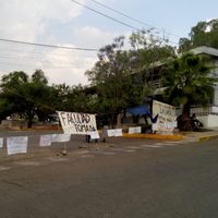 Hacen paro en la Facultad de Ciencias Políticas de la UAQ; "nos falta escuchar": directora