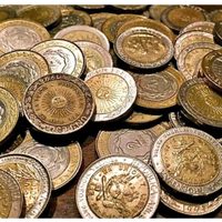 No tires esas monedas que no sirven para pagar nada: tenés un verdadero tesoro en casa y te mostramos 3 maneras de reciclarlas para decorar