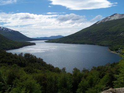 Es “inviable” la propuesta de Joe Lewis de hacer un camino alternativo al Lago Escondido