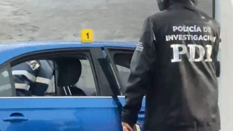 La mujer viajaba en un auto Seat azul