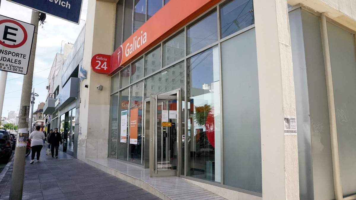 Los bancos no tendrán operación este miércoles. Fuente: (X)