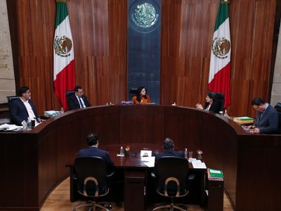 Nueva fractura en Tribunal Electoral: bloque mayoritario respalda al INE sobre centros de votación