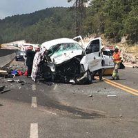 Mueren en accidente carretero seis personas, entre ellos dos niños, en la Mazatlán-Durango