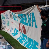 Ambientalistas instalan antimonumento contra el Tren Maya en Paseo de la Reforma