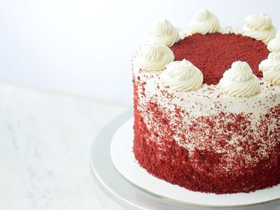 Torta red velvet individual, sin horno y en solo 5 minutos: un placer para darse un gusto sin ensuciar