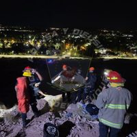 Rescataron a un hombre que se accidentó mientras hacía senderismo en la zona de barda