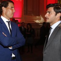 “Mi ídolo y referente”: la emoción de Carlos Sainz tras el retiro de Rafael Nadal