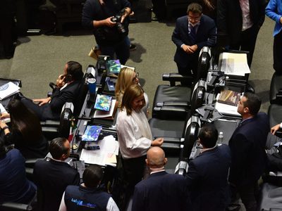 Morena pide que Margarita Zavala no vote sobre reforma eléctrica por conflicto de interés