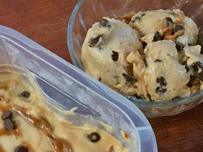 Helado de banana split con 5 ingredientes: la receta más deliciosa como postre de Fin de Año
