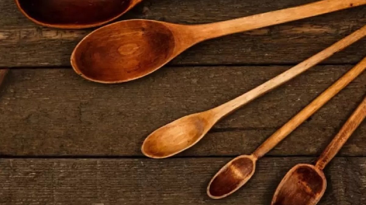 Cucharas de madera. Fuente: (La Unión Digital)