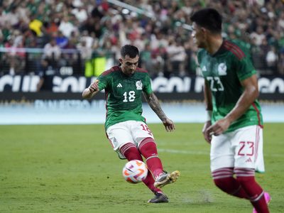 Henry Martín, Luis Chávez y el "Piojo" comandan goleada de México y pase a la final de la Copa Oro