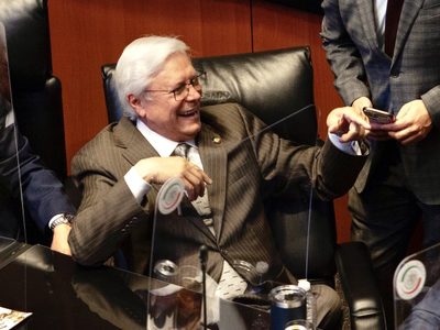 Jaime Bonilla puede retomar su escaño en el Senado: Tribunal Electoral