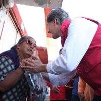 Mujeres encaran a Del Mazo y le exigen mayor seguridad en Tlalnepantla