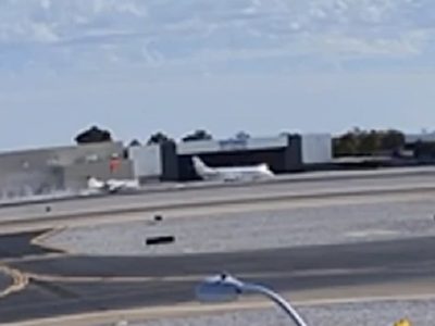 Así chocó el jet del cantante de Mötley Crüe con otra aeronave en su aterrizaje; un muerto (Video)