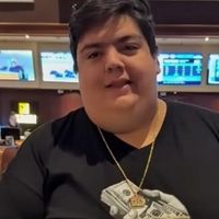 El influencer Paulo Chavira perdió 100 mil dólares tras apostar a favor del “Canelo” Álvarez (Video)