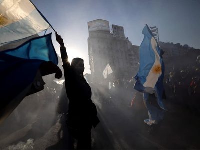Insultos, agresiones y "Pato presidente": así fue el nuevo banderazo contra el Kichnerismo