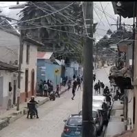 Motonetos provocan disturbios en San Cristóbal de las Casas; 12 detenidos y dos lesionados (Video)