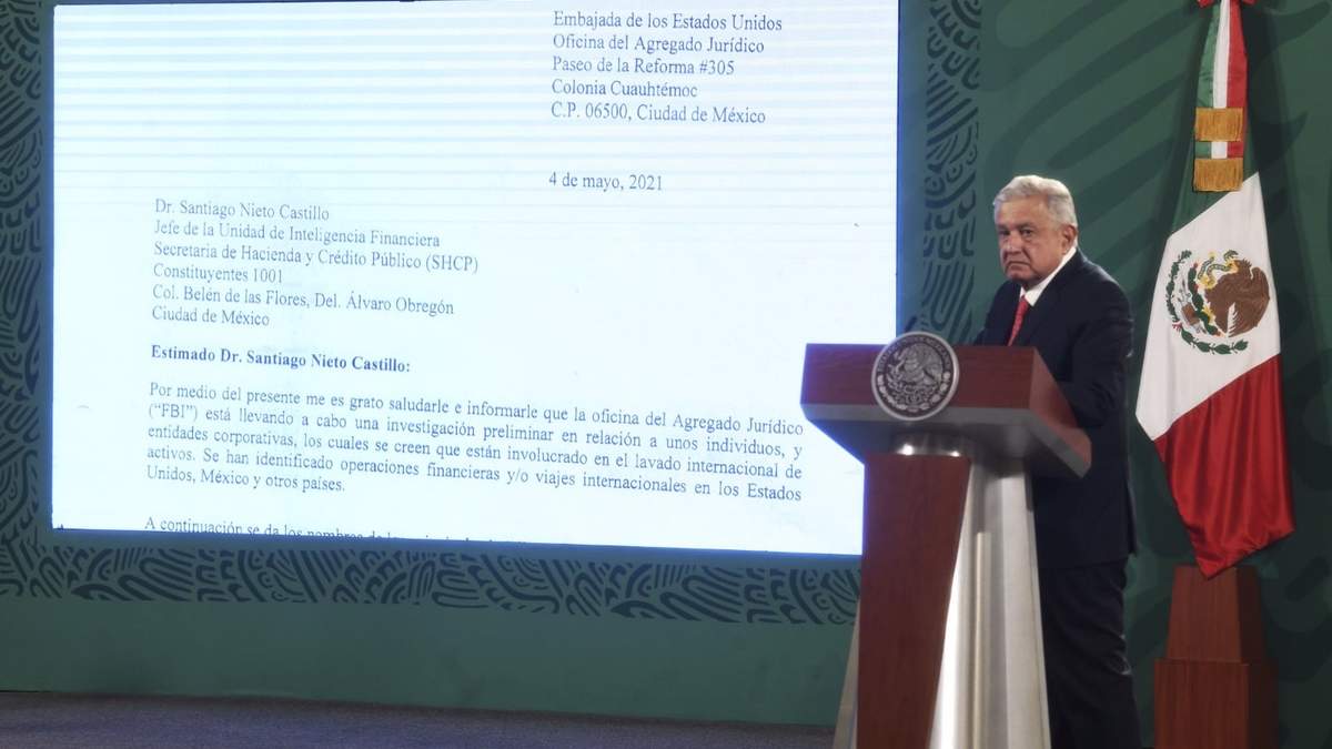 El mandatario exhibió el documento enviado por el gobierno de EU
