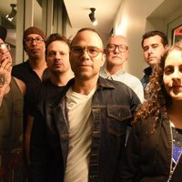 La banda AUA, el oasis rockero de Sabo Romo