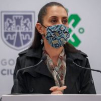 Sheinbaum evita hablar de Florencia Serranía y pide "mirar hacia adelante"