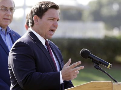 EEUU: en medio del coronavirus, el gobernador de Florida originó un nuevo escándalo