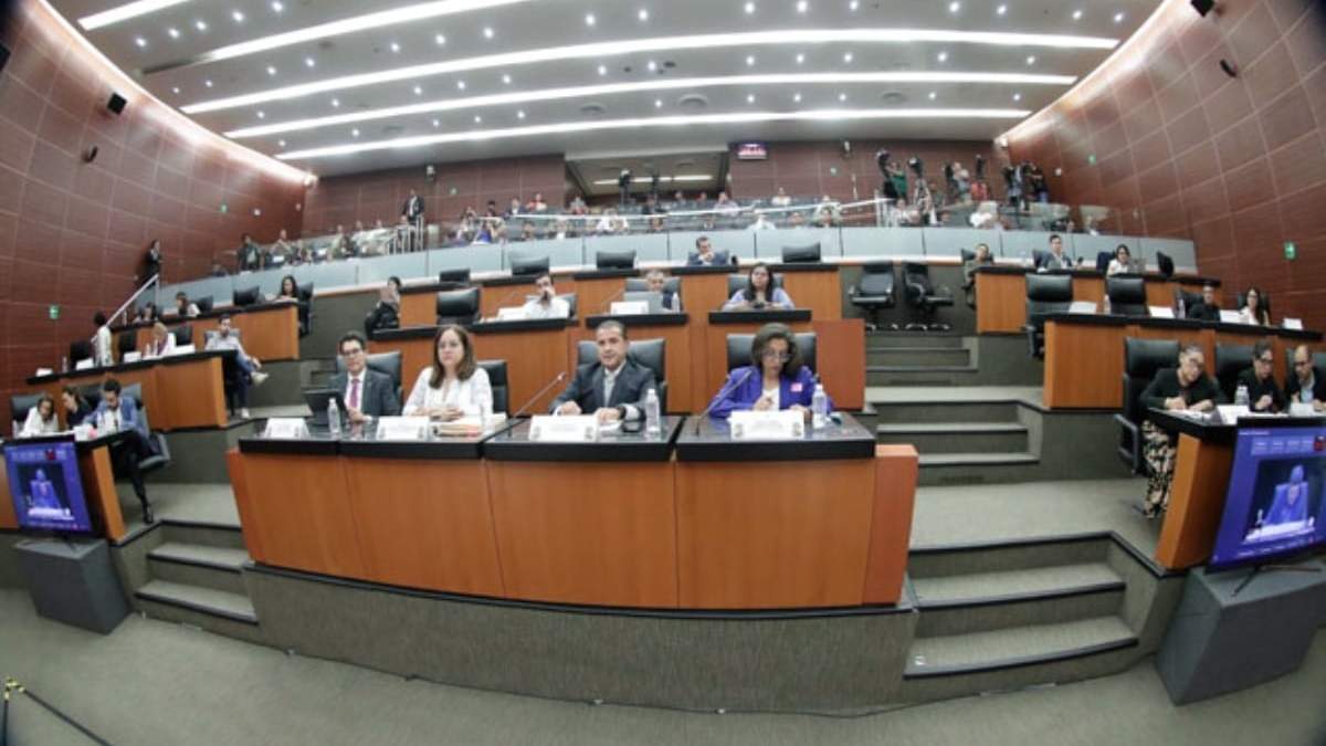 Asistentes al quinto conversatorio sobre la Ley de Telecomunicaciones y Radiodifusión