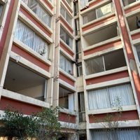 Aferrados a un edificio con “alto riesgo de colapso”